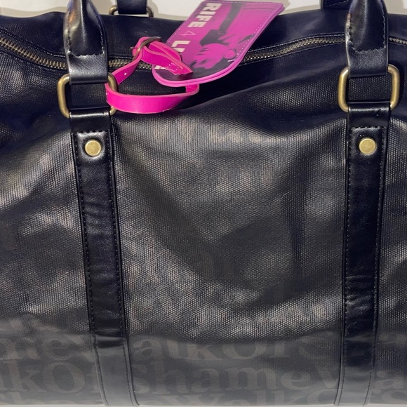 Walk of shame duffle bag in great condition - Picture 6 of 8